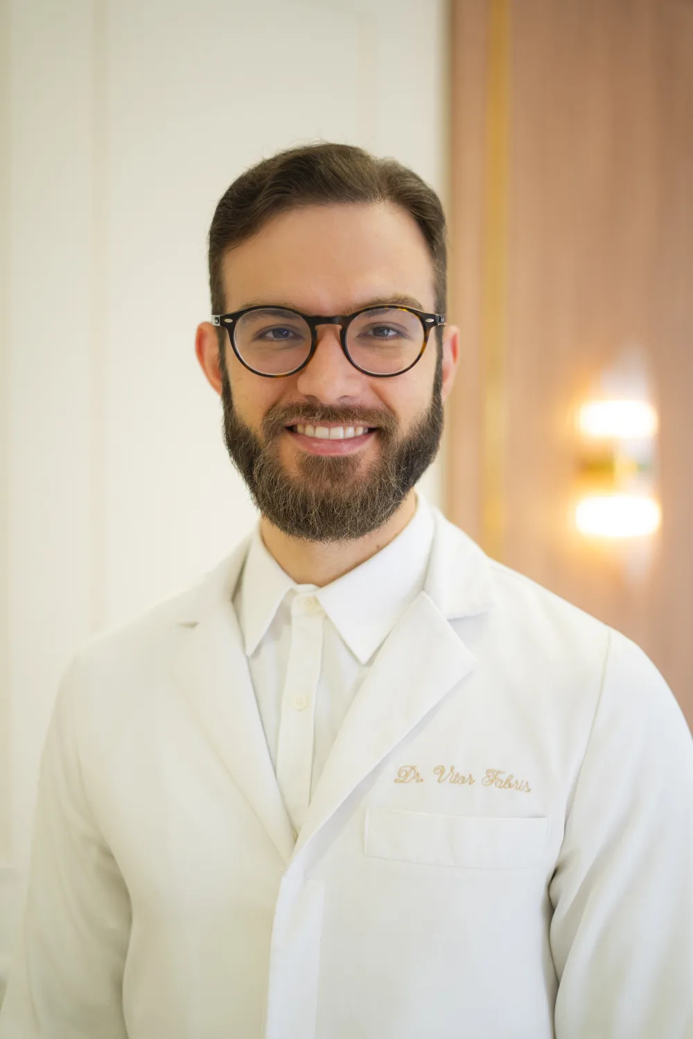 Dr. Vitor Fabris